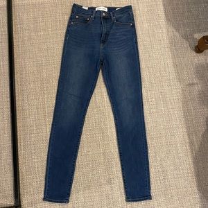 Aritzia Denim forum, Lola skinny jean, size 27